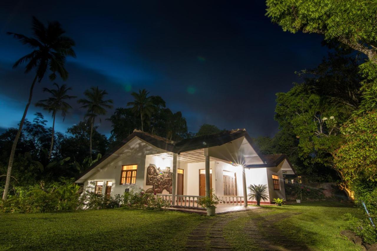 Hikkanest Hikkaduwa Exterior photo