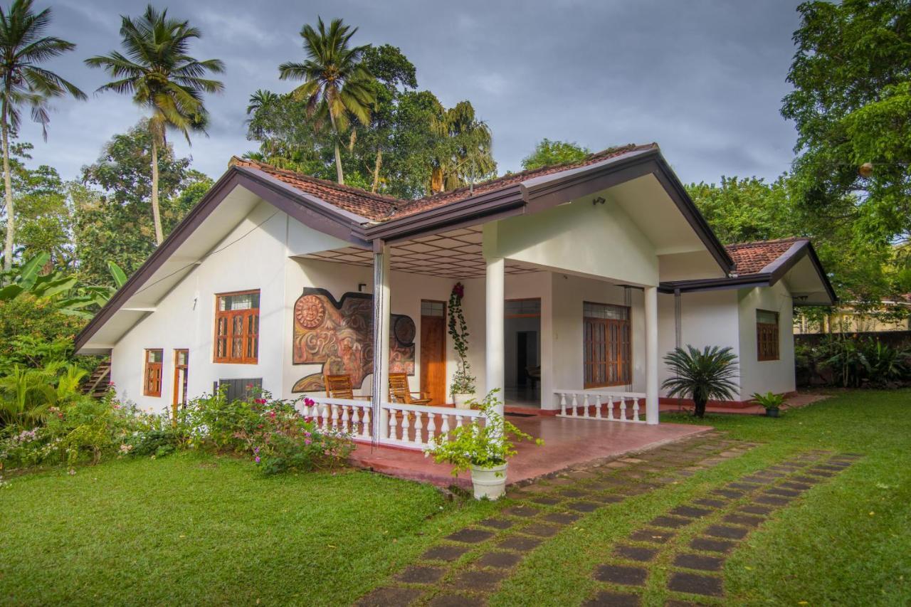 Hikkanest Hikkaduwa Exterior photo